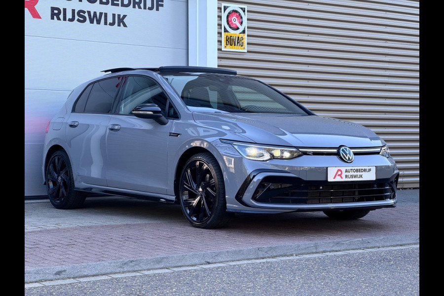 Volkswagen Golf 1.5 eTSI R-Line Pano/Matrix/Camera