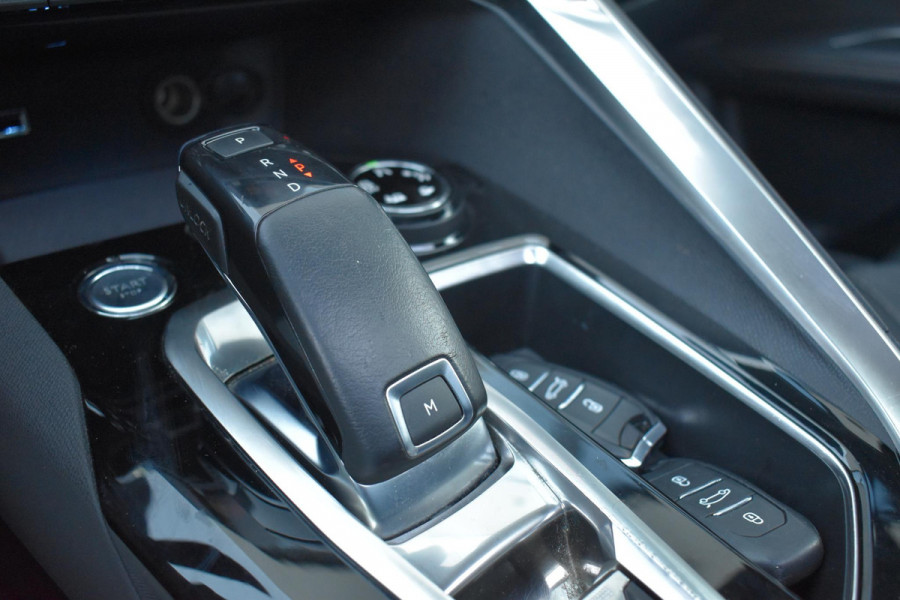 Peugeot 5008 1.6 e-THP GT-Line Pano Lane Camera 7P