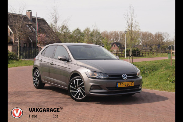 Volkswagen Polo 1.0 TSI Comfortline | Climate Control| Apple Carplay | Cruise Control | Parkeersensoren | Stoelverwarming |