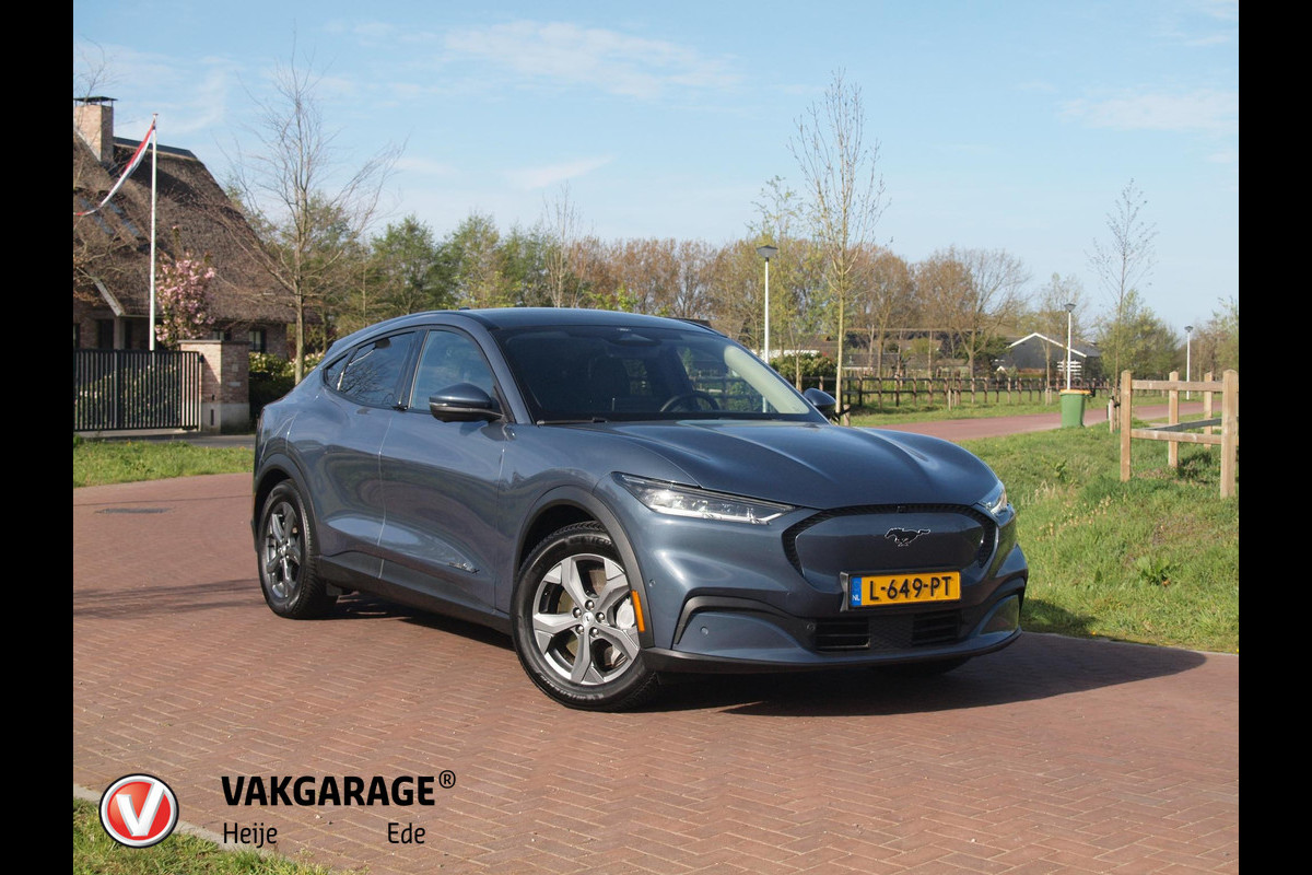 Ford Mustang Mach-E Extended RWD 98 kWh | SOH 94% | Panoramadak | 360 Camera | Bang & Olufsen | Apple Carplay | Cruise Control |