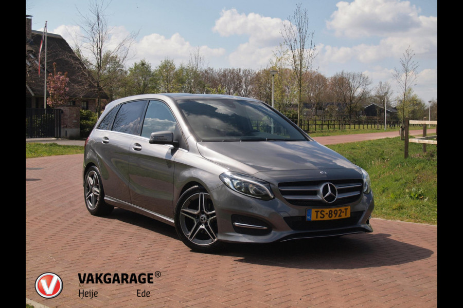 Mercedes-Benz B-Klasse 180 Business Solution Plus Upgrade Edition | Camera | Trekhaak | Stoelverwarming | LED | Cruise Control |