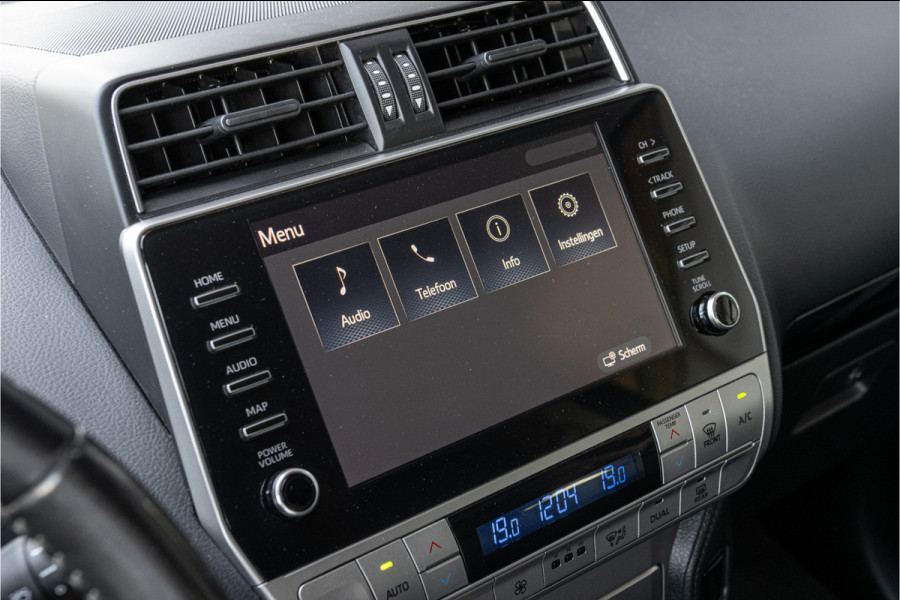 Toyota Land Cruiser 2.8 D-4D-F Grijs kenteken - Grijs metallic