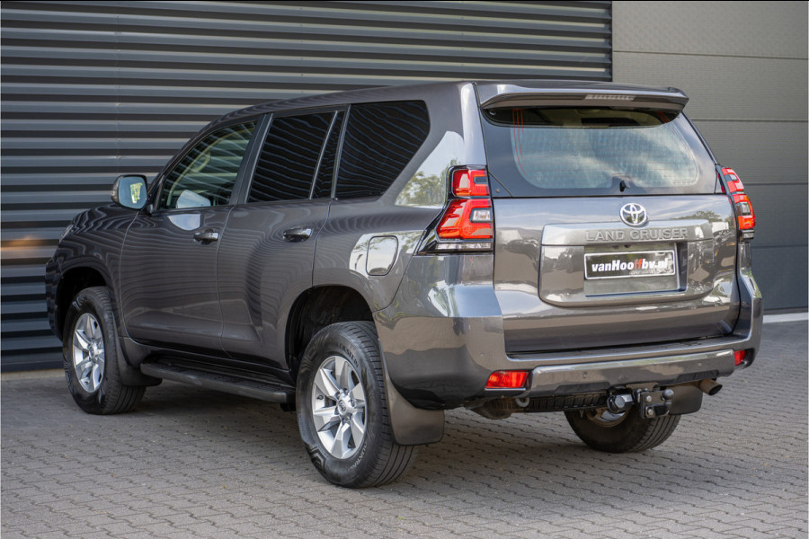 Toyota Land Cruiser 2.8 D-4D-F Grijs kenteken - Grijs metallic