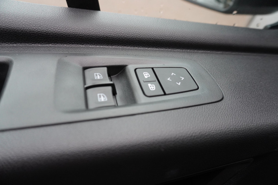 Renault Master T35 2.0 dCi 170PK L3H2 Extra Schuifdeur links en Rechts Nr. V070 | Climate | Navi | Cruise | Trekhaak | Betimmering