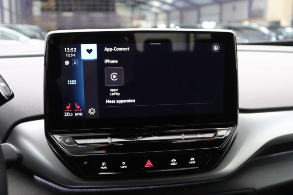 Volkswagen ID.4 Pro 77 kWh, Leder-Alcantara, Trekhaak, Carplay, Camera
