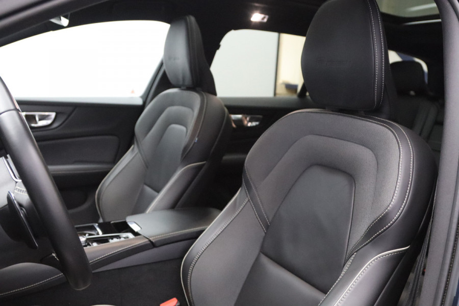 Volvo V60 2.0 T8 Twin Engine AWD 390 PK R-Design PHEV, Panoramadak, LED, 19" LM, Memory