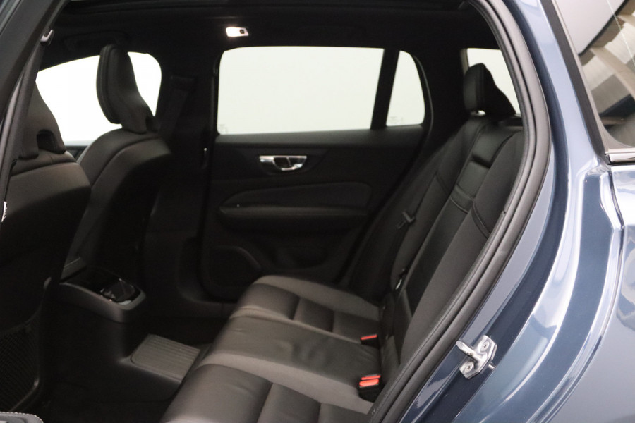 Volvo V60 2.0 T8 Twin Engine AWD 390 PK R-Design PHEV, Panoramadak, LED, 19" LM, Memory