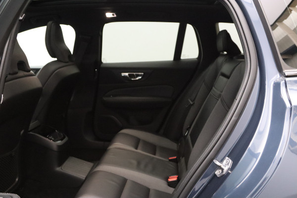 Volvo V60 2.0 T8 Twin Engine AWD 390 PK R-Design PHEV, Panoramadak, LED, 19" LM, Memory