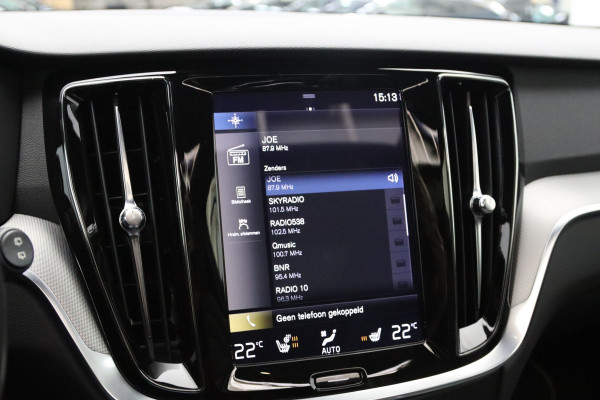 Volvo V60 2.0 T8 Twin Engine AWD 390 PK R-Design PHEV, Panoramadak, LED, 19" LM, Memory