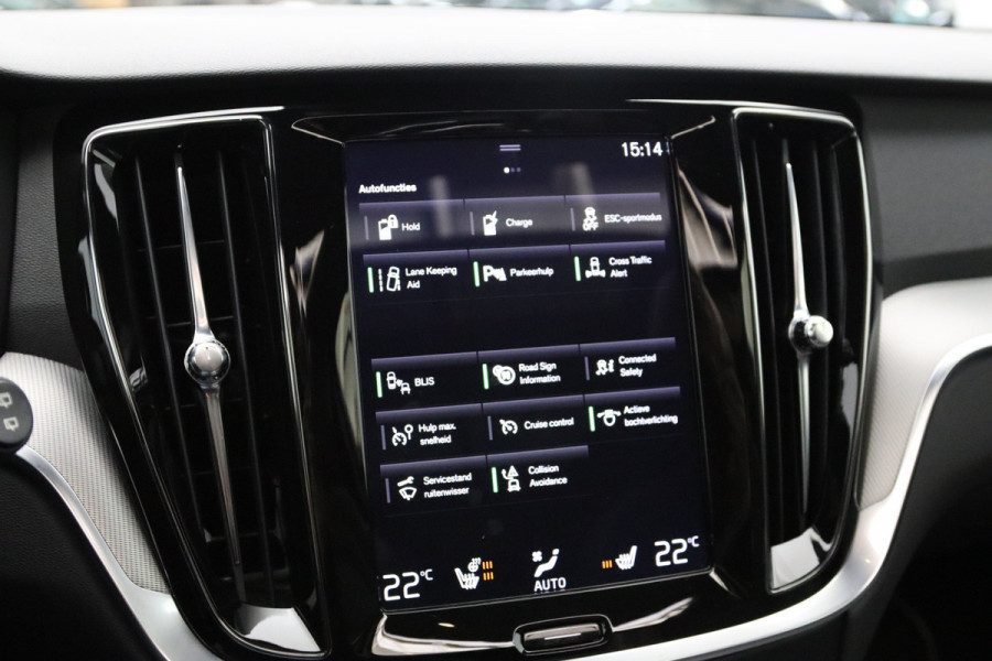 Volvo V60 2.0 T8 Twin Engine AWD 390 PK R-Design PHEV, Panoramadak, LED, 19" LM, Memory
