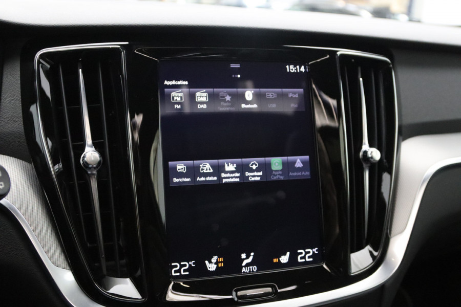 Volvo V60 2.0 T8 Twin Engine AWD 390 PK R-Design PHEV, Panoramadak, LED, 19" LM, Memory
