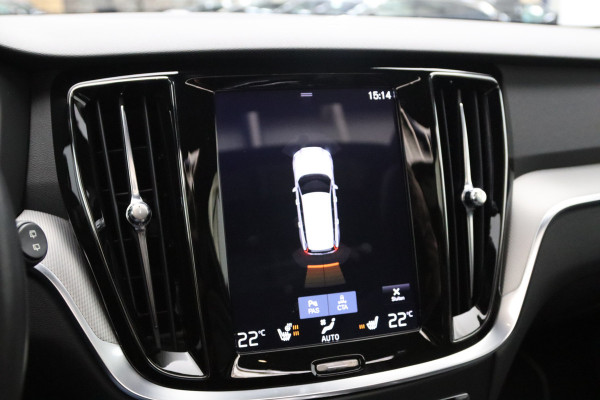 Volvo V60 2.0 T8 Twin Engine AWD 390 PK R-Design PHEV, Panoramadak, LED, 19" LM, Memory