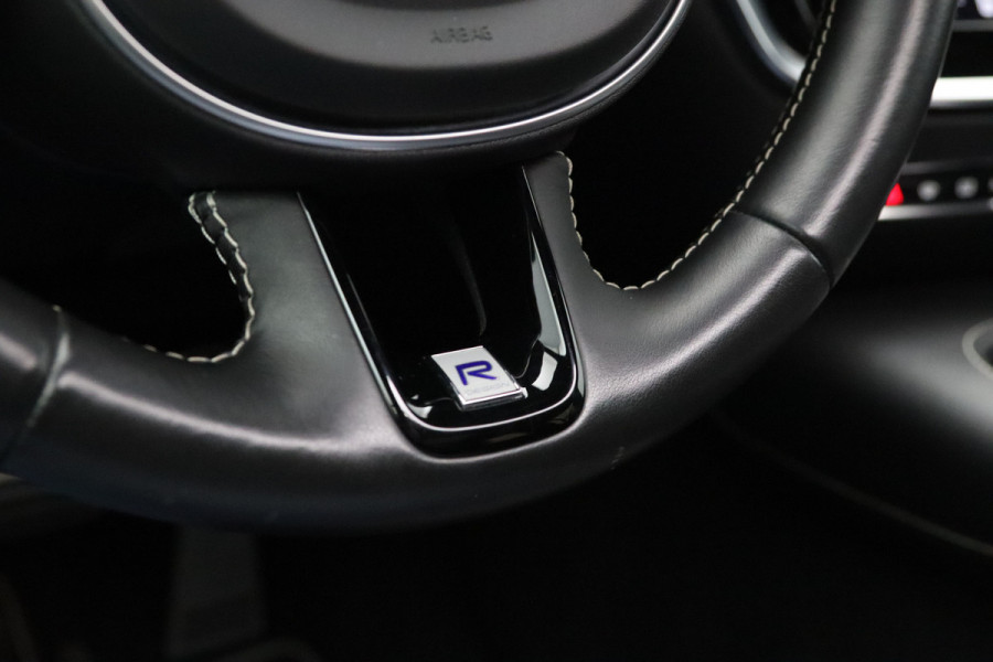 Volvo V60 2.0 T8 Twin Engine AWD 390 PK R-Design PHEV, Panoramadak, LED, 19" LM, Memory