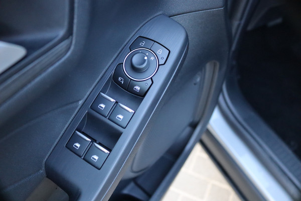 Ford Kuga 2.5 FHEV 190PK Hybrid Active X Geen-stekker/Camera/Navigatie/Parkeerhulp