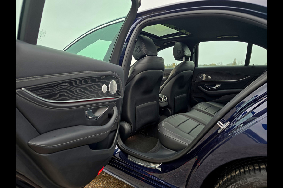 Mercedes-Benz E-Klasse 400d 4Matic Premium Plus - 340 Pk - Euro 6 - Lederen bekleding - ParkeerCamera - Schuif/Kanteldak