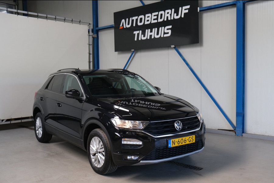 Volkswagen T-Roc 1.0 TSI Style - N.A.P. Airco, Cruise, Navi, PDC, Camera, Carplay.
