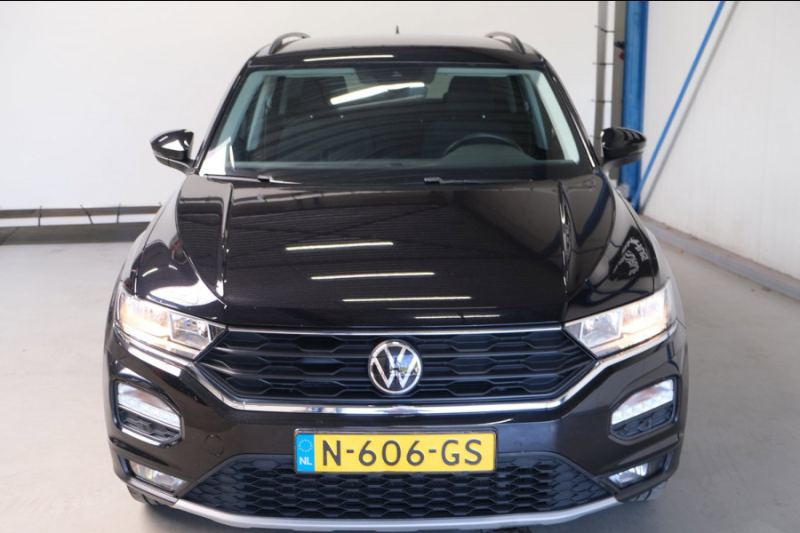 Volkswagen T-Roc 1.0 TSI Style - N.A.P. Airco, Cruise, Navi, PDC, Camera, Carplay.