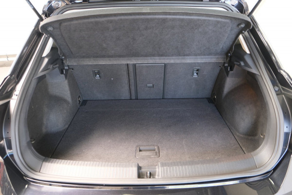 Volkswagen T-Roc 1.0 TSI Style - N.A.P. Airco, Cruise, Navi, PDC, Camera, Carplay.