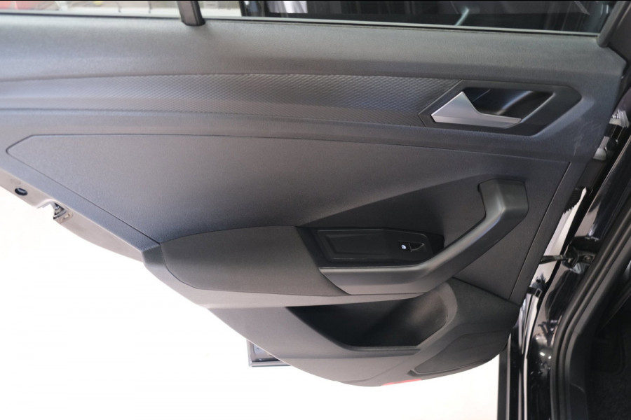 Volkswagen T-Roc 1.0 TSI Style - N.A.P. Airco, Cruise, Navi, PDC, Camera, Carplay.