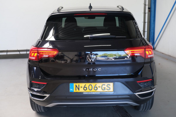 Volkswagen T-Roc 1.0 TSI Style - N.A.P. Airco, Cruise, Navi, PDC, Camera, Carplay.