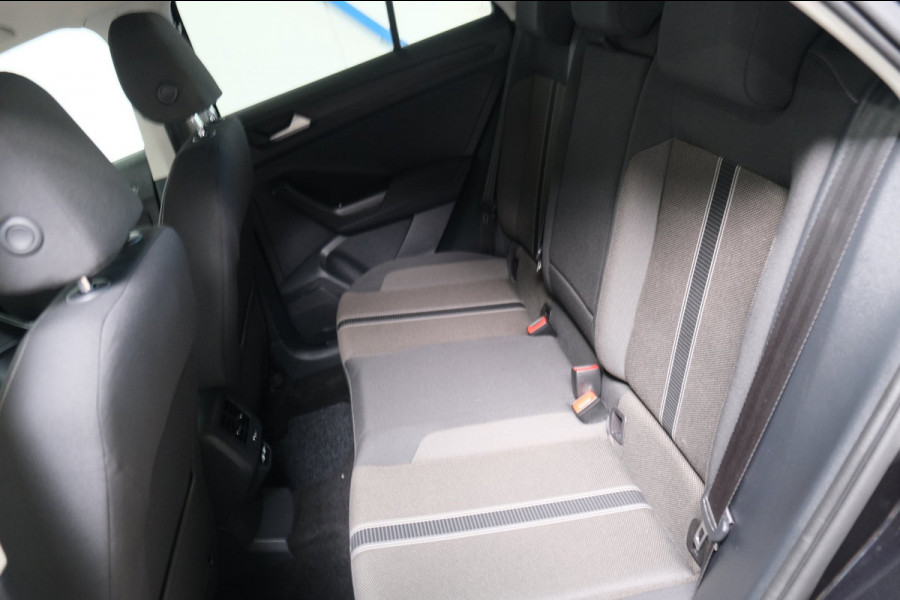 Volkswagen T-Roc 1.0 TSI Style - N.A.P. Airco, Cruise, Navi, PDC, Camera, Carplay.