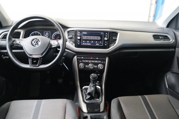 Volkswagen T-Roc 1.0 TSI Style - N.A.P. Airco, Cruise, Navi, PDC, Camera, Carplay.