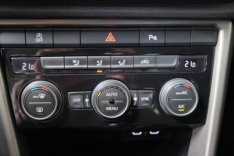 Volkswagen T-Roc 1.0 TSI Style - N.A.P. Airco, Cruise, Navi, PDC, Camera, Carplay.