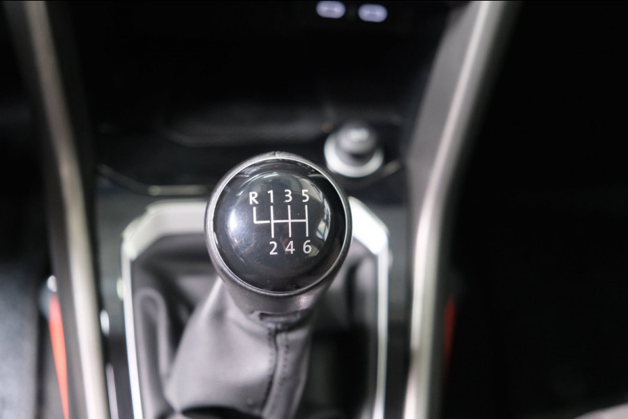 Volkswagen T-Roc 1.0 TSI Style - N.A.P. Airco, Cruise, Navi, PDC, Camera, Carplay.