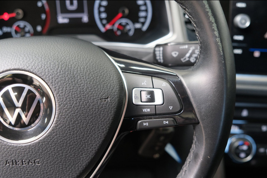 Volkswagen T-Roc 1.0 TSI Style - N.A.P. Airco, Cruise, Navi, PDC, Camera, Carplay.