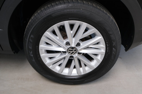 Volkswagen T-Roc 1.0 TSI Style - N.A.P. Airco, Cruise, Navi, PDC, Camera, Carplay.