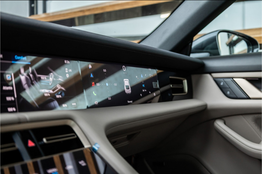 Porsche Taycan 79 kWh - Sport Chrono + | Panorama | Bose | 360 Camera