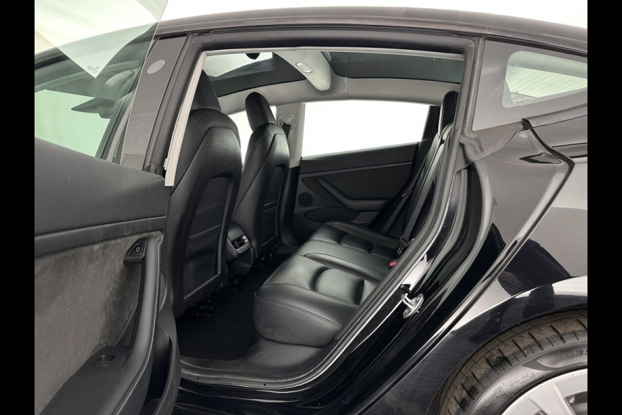 Tesla Model 3 Standard RWD Plus 60 kWh [ 3-Fase ] {SOH-91%} (INCL-BTW) Aut. *PANO | AUTOPILOT | LEATHER | KEYLESS | FULL-LED | MEMORY-PACK | TOPVIEW | DAB | CARPLAY | DIGI-COCKPIT | LANE-ASSIST | COMFORTSEATS | 19"ALU*