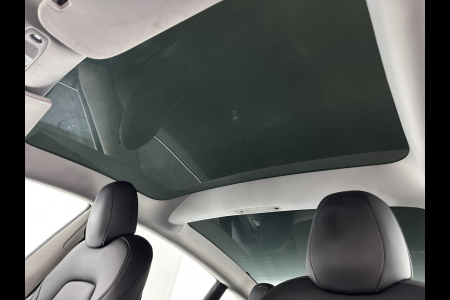 Tesla Model 3 Standard RWD Plus 60 kWh [ 3-Fase ] {SOH-91%} (INCL-BTW) Aut. *PANO | AUTOPILOT | LEATHER | KEYLESS | FULL-LED | MEMORY-PACK | TOPVIEW | DAB | CARPLAY | DIGI-COCKPIT | LANE-ASSIST | COMFORTSEATS | 19"ALU*