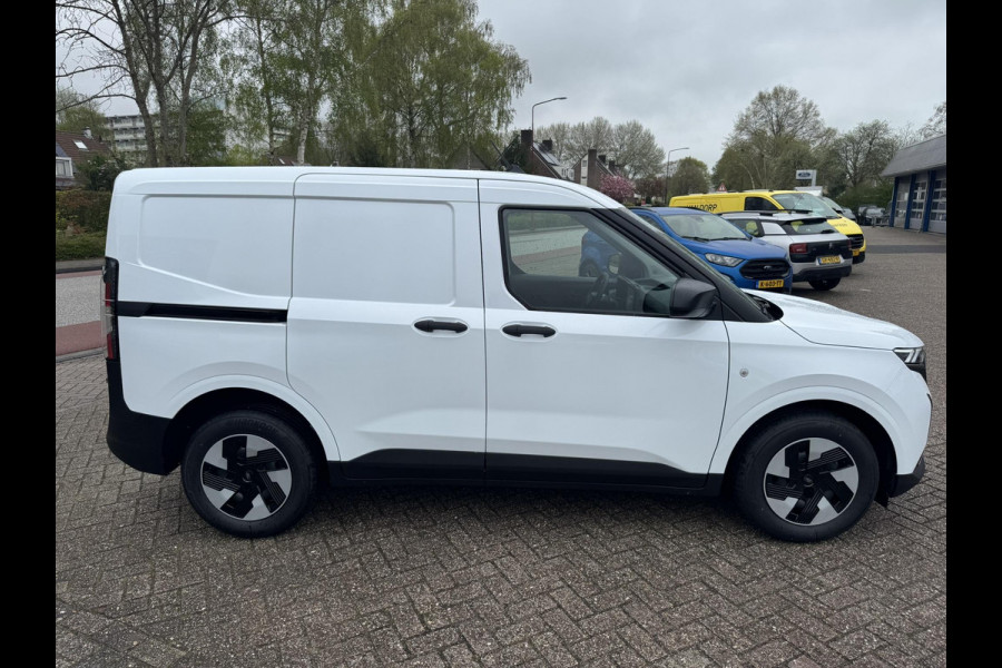 Ford E-Transit Courier Trend 44 kWh 136pk Trekhaak | LED Laadruimte verlichting | Laadvloerbescherming Rubber | Reserveband