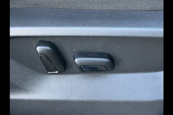 Volkswagen Tayron 3.6 VR6 277pk 7-Pers Pano Memory Stoelverw+Ventilatie 360° Leer BOMVOL!