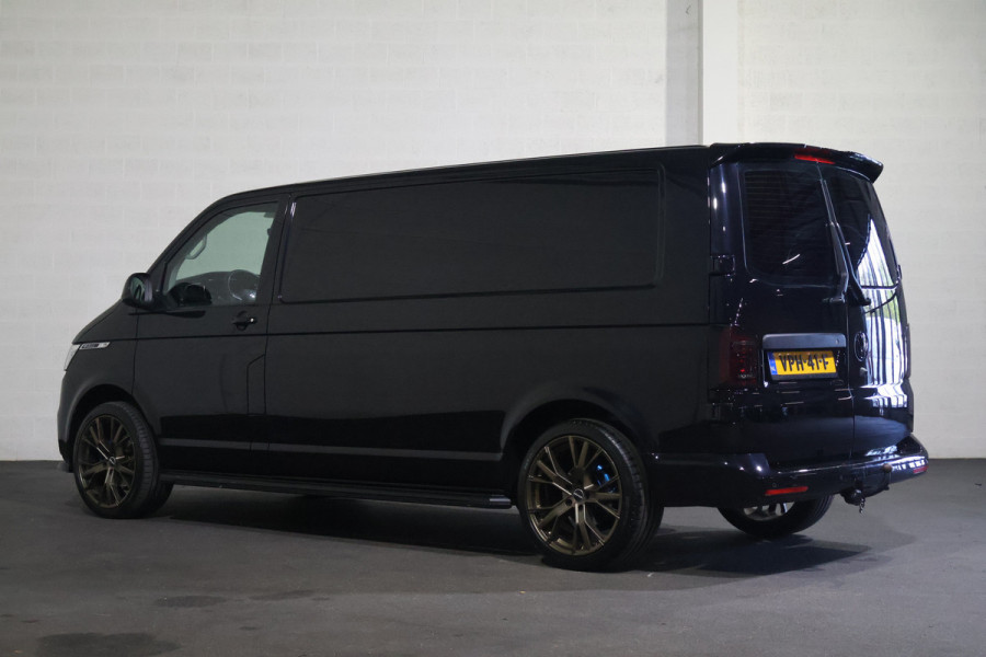 Volkswagen Transporter 2.0 TDI 150pk Bulli Black Edition Leer Led