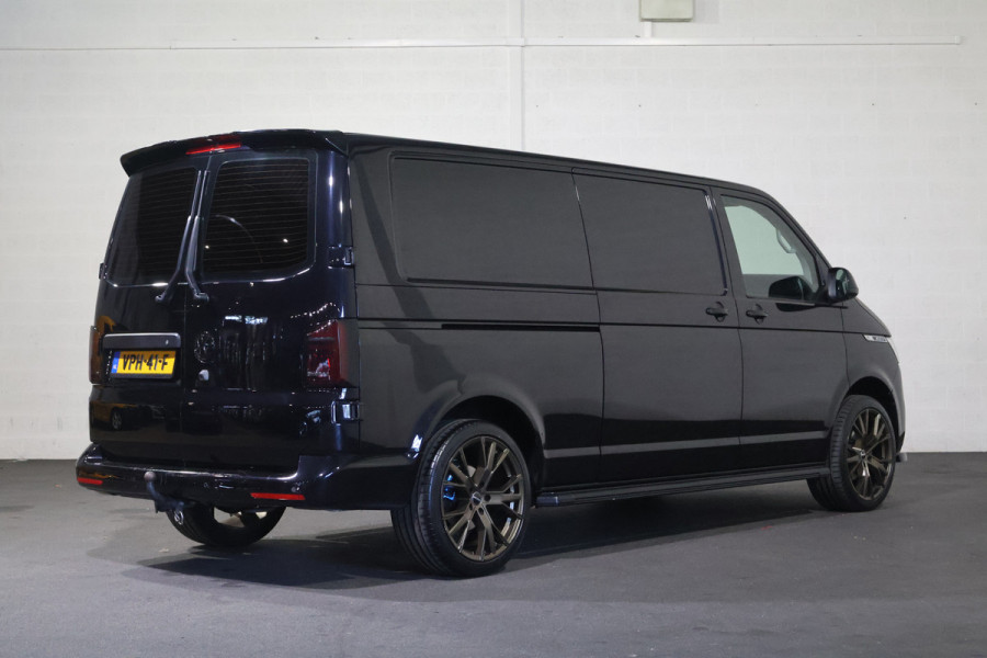 Volkswagen Transporter 2.0 TDI 150pk Bulli Black Edition Leer Led