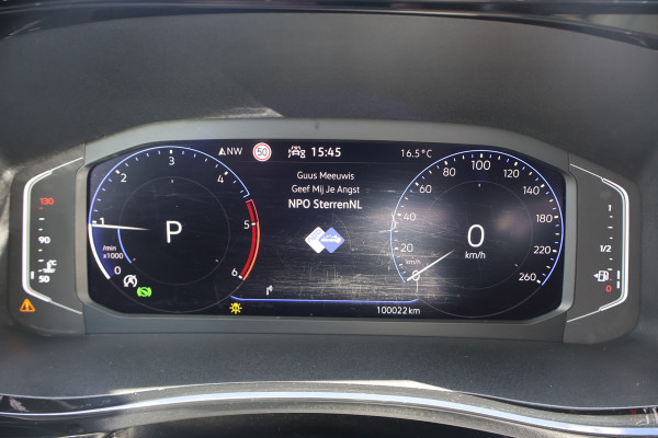 Volkswagen Transporter 2.0 TDI 150pk Bulli Black Edition Leer Led