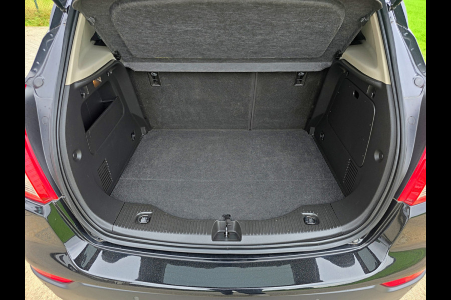 Opel Mokka X 1.4 Turbo Innovation - 140 Pk - Euro 6 - ParkeerCamera - Stoelverwarming - Navi - AC - Cruise Control