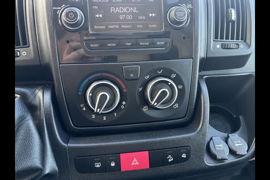 Peugeot Boxer 330 2.2 BlueHDi 120 L1H1