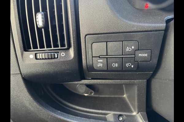 Peugeot Boxer 330 2.2 BlueHDi 120 L1H1