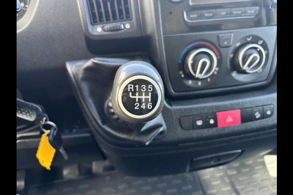 Peugeot Boxer 330 2.2 BlueHDi 120 L1H1