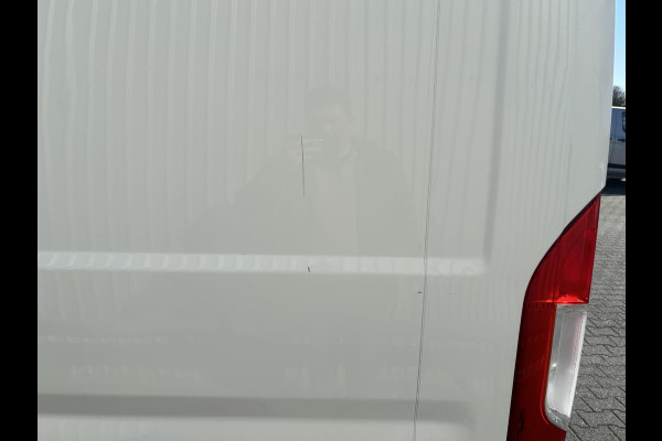 Peugeot Boxer 330 2.2 BlueHDi 120 L1H1