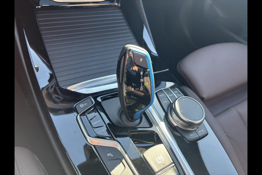 BMW iX3 High Executive 80 kWh | Panoramdak | Leder | Head up Display | Harman Kardon | Geheugenstoelen | Adaptive cruise control