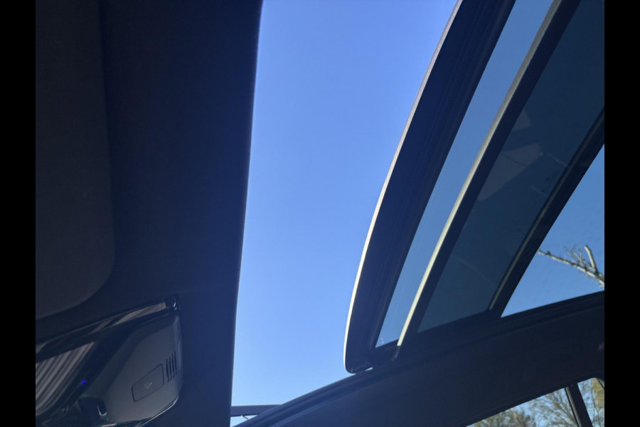 BMW iX3 High Executive 80 kWh | Panoramdak | Leder | Head up Display | Harman Kardon | Geheugenstoelen | Adaptive cruise control