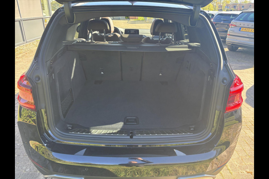 BMW iX3 High Executive 80 kWh | Panoramdak | Leder | Head up Display | Harman Kardon | Geheugenstoelen | Adaptive cruise control