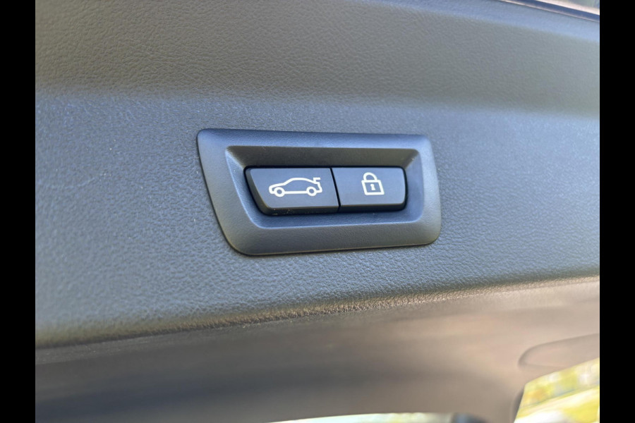 BMW iX3 High Executive 80 kWh | Panoramdak | Leder | Head up Display | Harman Kardon | Geheugenstoelen | Adaptive cruise control