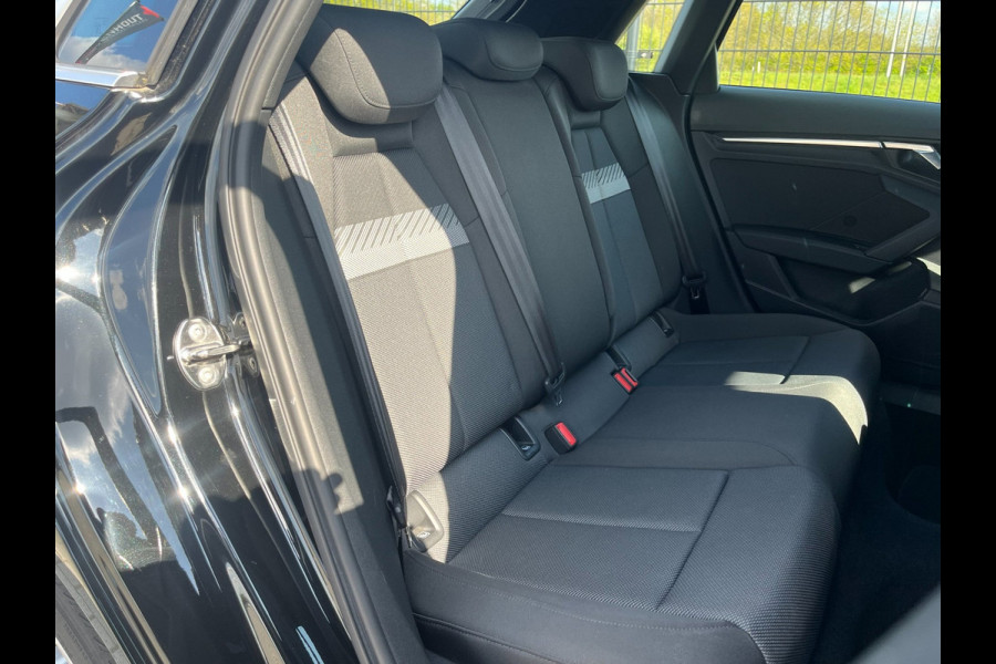 Audi A3 Sportback 30 TFSI Advanced edition | 1ste Eigenaar| Carplay | Navi |