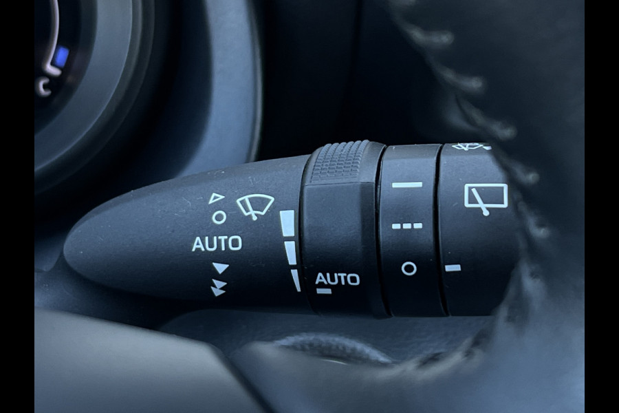 Toyota Yaris 1.5 Hybrid Dynamic | ACC | Carplay | Camera | LED