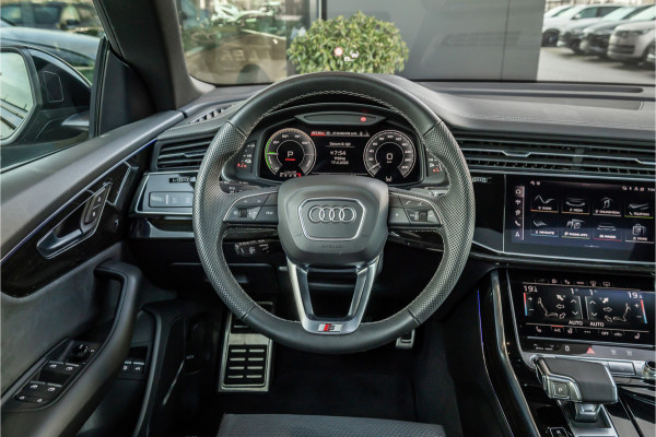 Audi Q8 60 TFSI e quattro Pro Line S Competition - S Line | Panorama | B&O | Luchtvering | 360 Camera